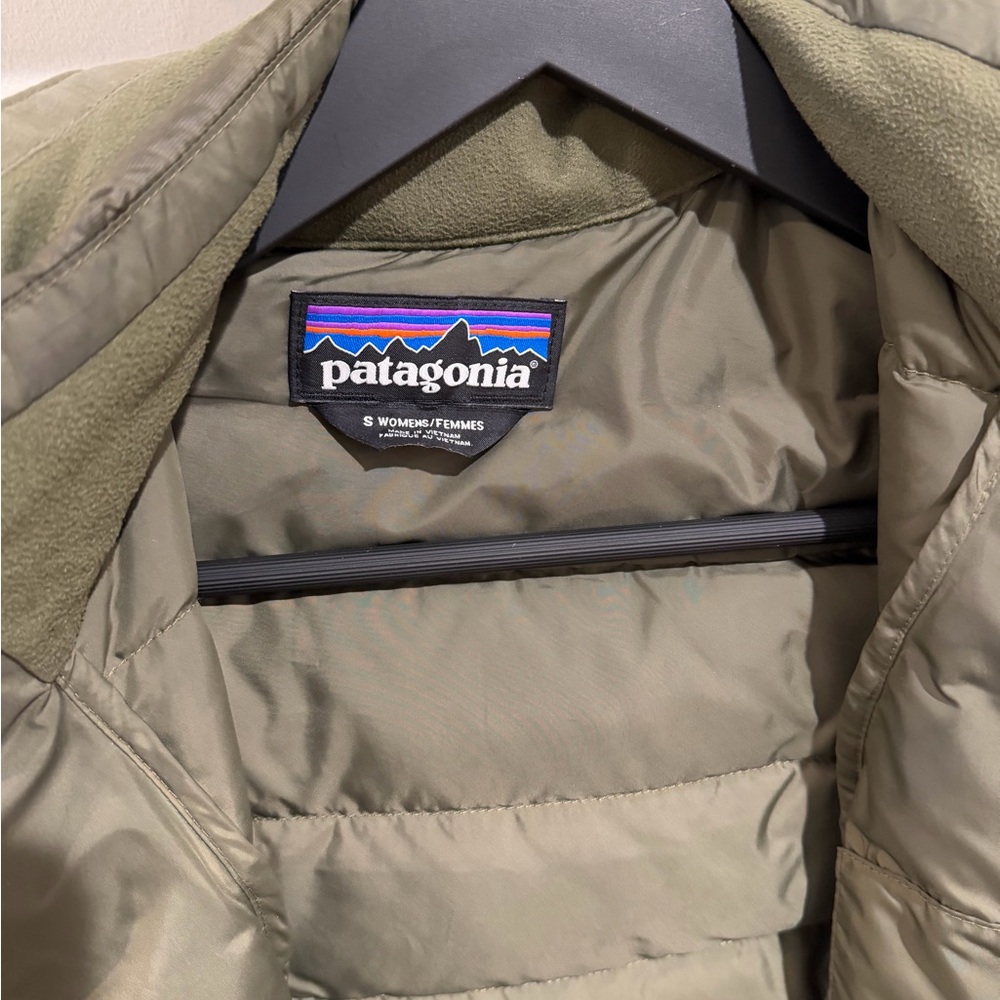 Patagonia Women's Olive Green 3 in 1 Parka - Picture 2 of 5